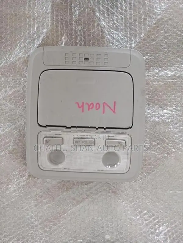 Toyota Noah Hood Lamp