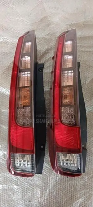 Toyota Noah Tail Light