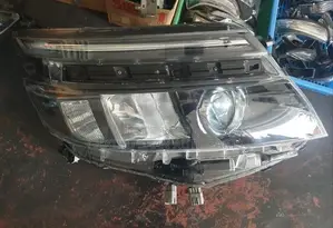 Toyota Voxy Head Light