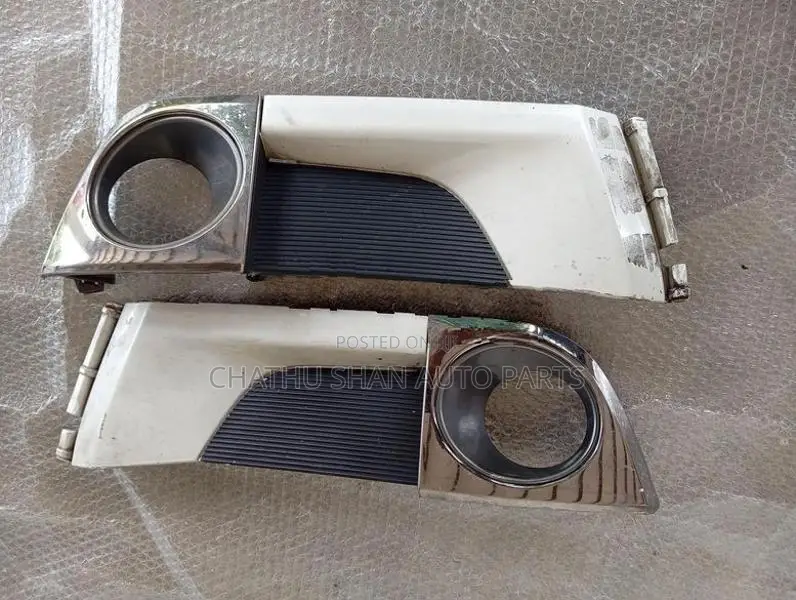 Toyota Noah Fog Light Cowling
