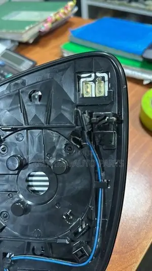 Toyota Harrier Side Mirror Lens