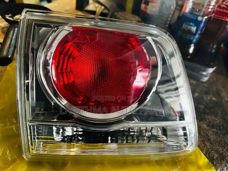 Toyota Fortuner Dicky Garnish
