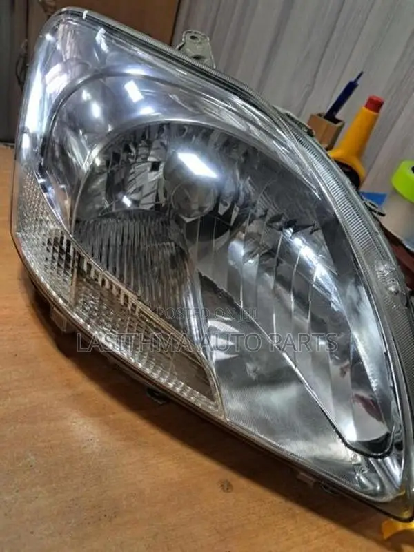 Toyota Belta Head Lamp