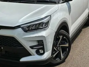 Toyota Raize 1200 Hybrid 2026