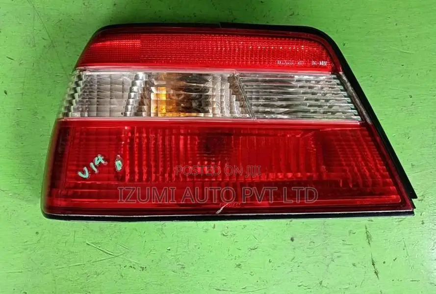 Nissan Blue bird U14 Left side tail light