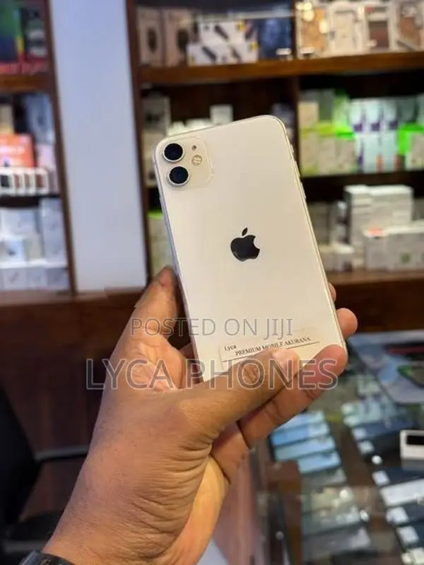 Apple iPhone 11 128GB (Used)
