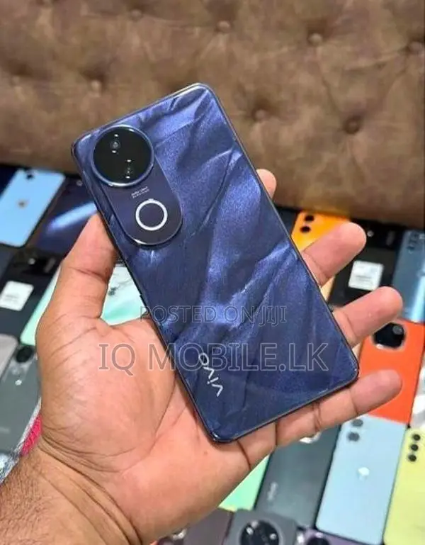 Vivo V50e 16GB 256GB (Used)