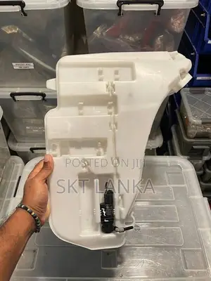 Genuine BMW 520d 2015 F10 washer tank bottle 523i ACTIVE 5 HYBRID