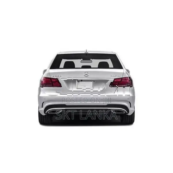 Genuine Mercedes E300 AMG Bluetech Hyrbid W212 2015 bootlid bumper lig