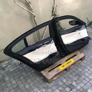 Genuine BMW 530e 530i M sport 2019 G30 complete doors side mirror