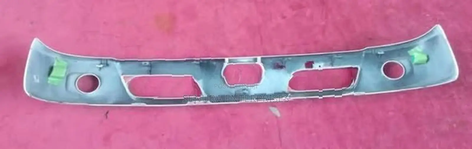 Toyota Hino Dutro XZC 675 M Front Buffer