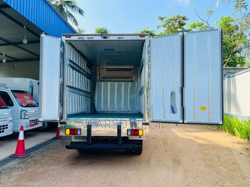 Isuzu Elf Freezer Truck -30°C 2018