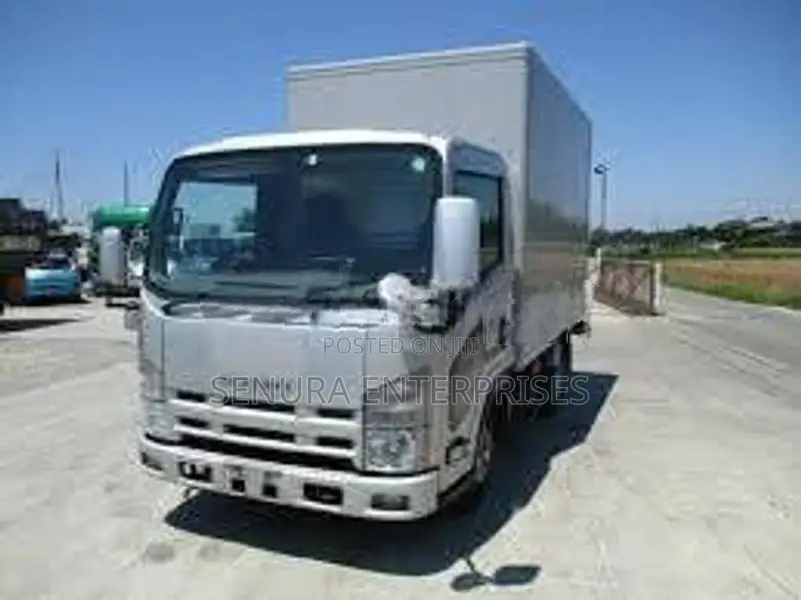 Isuzu Elf NLR 85AN Front Buffer Panel