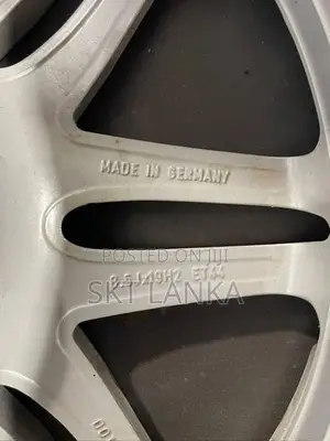 Genuine Mercedes E E200 E300 AMG 19” Alloy wheel front