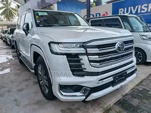 Toyota Land Cruiser Prado LC 300 2025