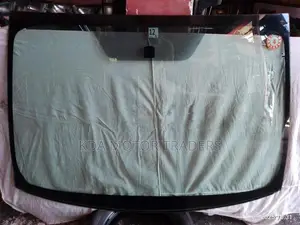 KSP130 Vitz Windscreen