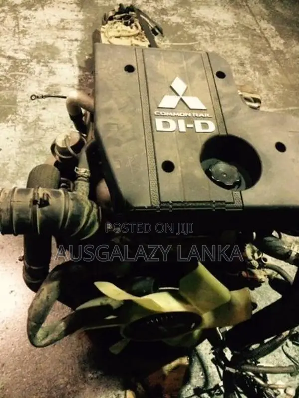Mitsubishi Pajero 4m41 engine