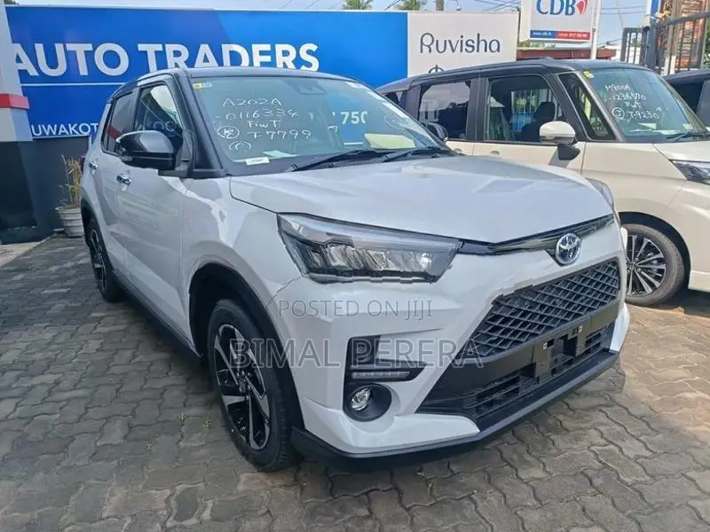 Toyota Raize Black Top 2026