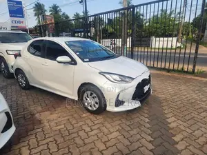 Toyota Yaris G Grade led version 2025