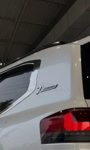 Toyota Land Cruiser LC300 2026