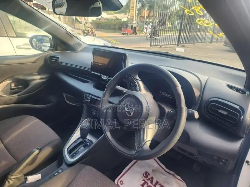 Toyota Yaris G Grade led version 2025