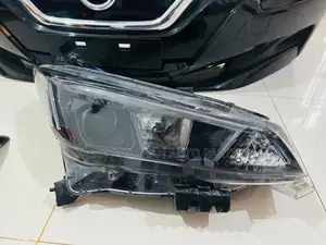 Nissan Leaf Head Light