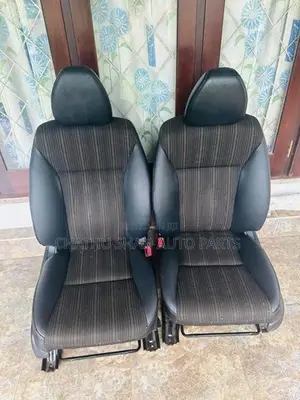 Honda Vezel Seat Set