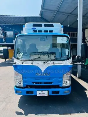 Isuzu Elf Freezer 12.5FT 2017