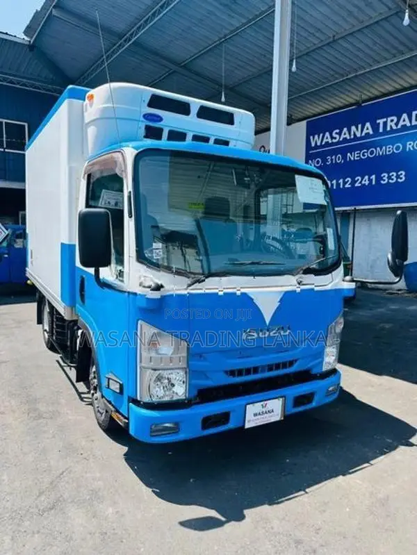 Isuzu Elf Freezer 12.5FT 2017