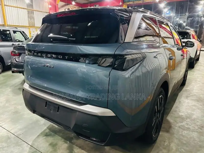 Peugeot 5008 GT Line Premium 2025
