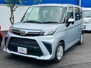 Toyota Roomy X 2023