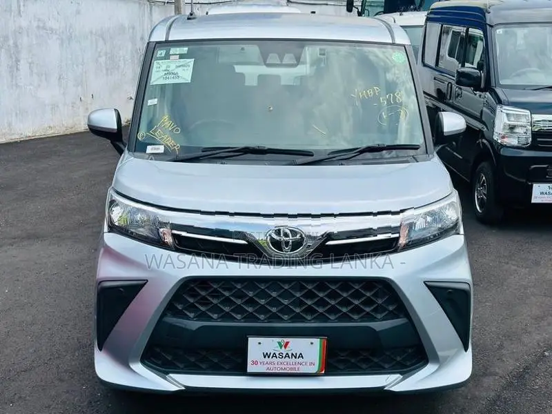 Toyota Roomy X 2023