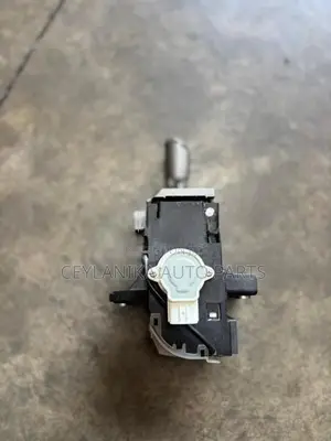 TOYOTA PRIUS W20 AUTO GEAR LEVER