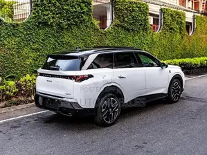 Peugeot 5008 Premium GT Hybrid 2025