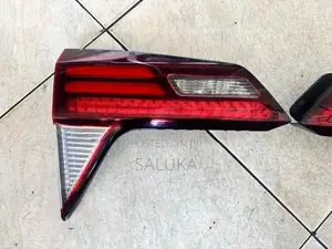 Honda RU3 Vezel Dicky Garnish Light