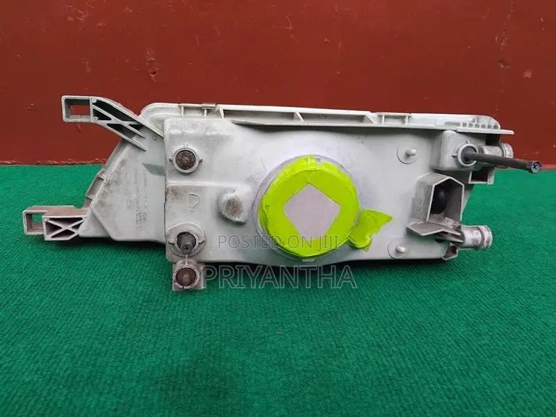 Nissan Sunny B14 Head Light/shell