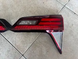 Honda RU3 Vezel Dicky Garnish Light