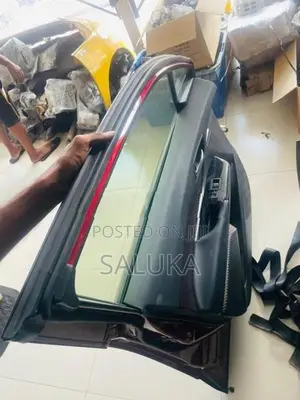 Toyota NGX50 CHR Front door LS (complete)