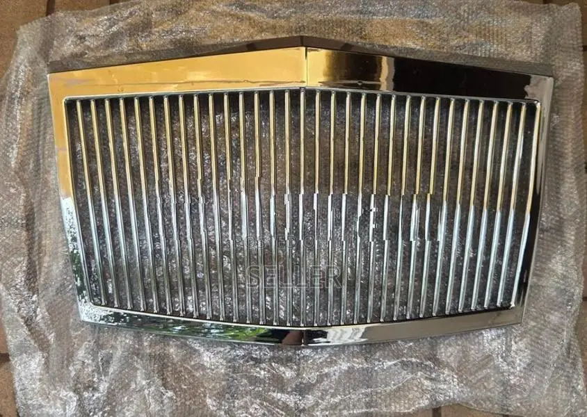 Chrysler 300c Chrome Shell Grill