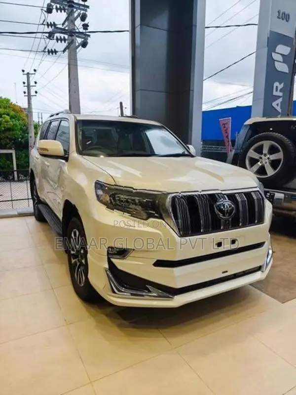 Toyota Land Cruiser Prado 150 2023