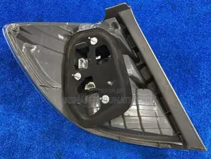 FIT GP1 G premium tail light