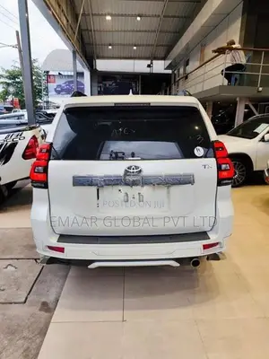 Toyota Land Cruiser Prado 150 2023