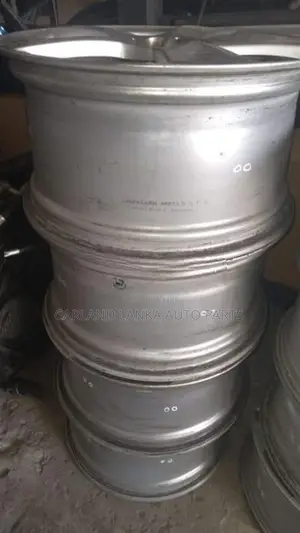 BENZ W212 E250 ORIGINAL ALLOY SET FOR SALE..