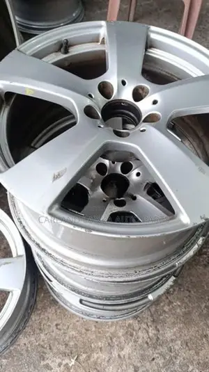 BENZ W212 E250 ORIGINAL ALLOY SET FOR SALE..