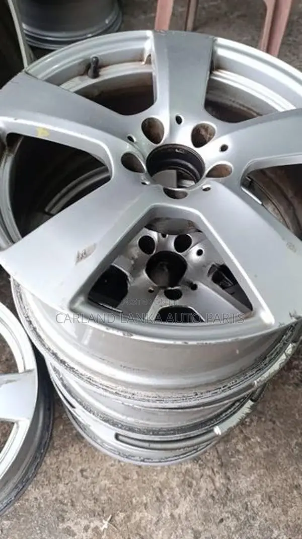 BENZ W212 E250 ORIGINAL ALLOY SET FOR SALE..