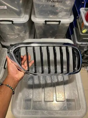 Genuine BMW 530e bumper shell grilles