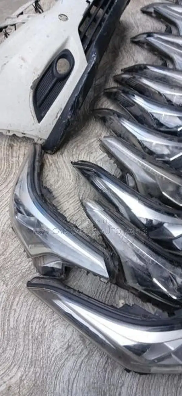 Toyota CHR Head Light