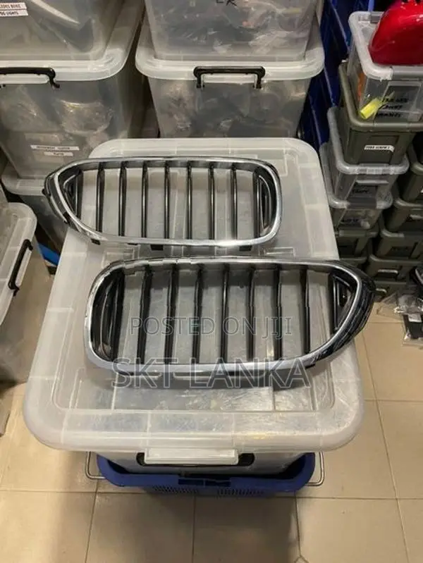 Genuine BMW 530e bumper shell grilles
