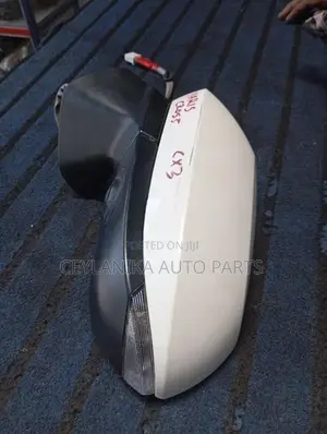 TOYOTA YARIS CROSS SIDE MIRROR WINKER