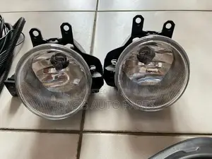 Toyota Prius 3rd gen Halogen 19w plastic lens fog lamp